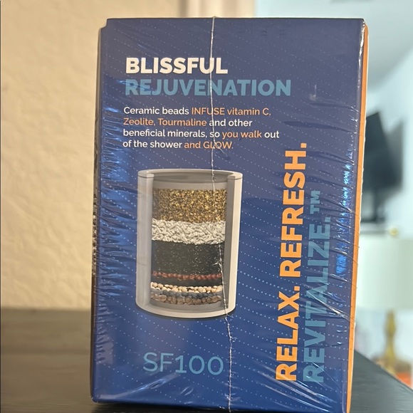 AquaBliss Revitalizing Shower Filter SF100 - Picture 3 of 4